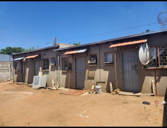 7 BEDROOM HOUSE FOR SALE IN TURFFONTEIN